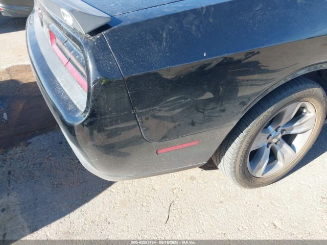 2C3CDZAG8GH279029 Dodge Challenger Sxt