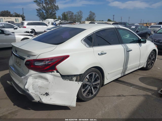 Nissan 2017 2017 1N4AL3AP1HC136243 Image 4