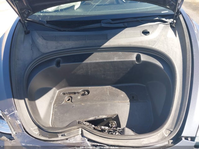 5YJ3E1EA9LF739329 Tesla MODEL 3