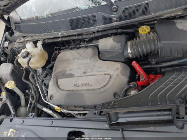2022 CHRYSLER VOYAGER 2C4RC1CGXNR105266 Photo 9