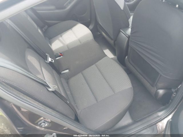 3KPFK4A75HE055165 KIA FORTE LX