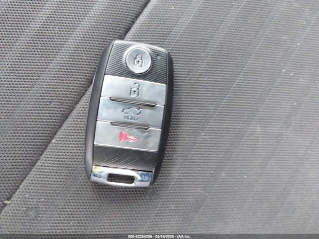 3KPFL4A77HE110597 KIA FORTE S