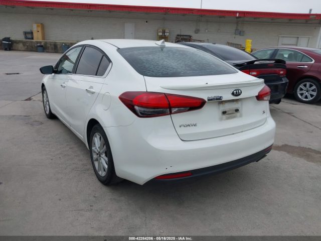 3KPFL4A77HE110597 KIA FORTE S
