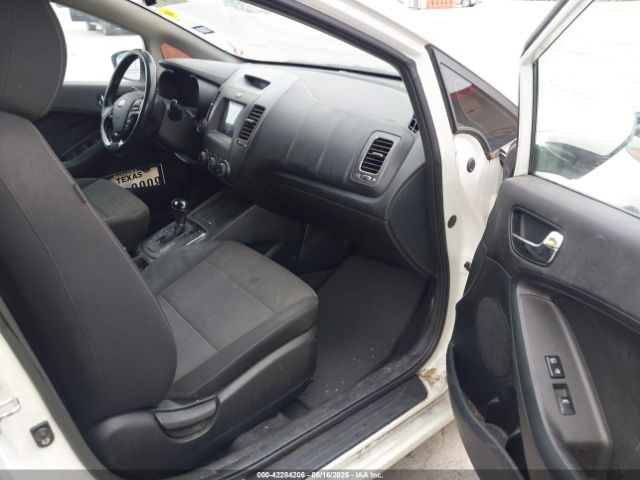 3KPFL4A77HE110597 KIA FORTE S