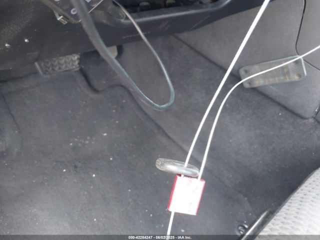 4T1BF1FK3EU335965 Toyota CAMRY SE