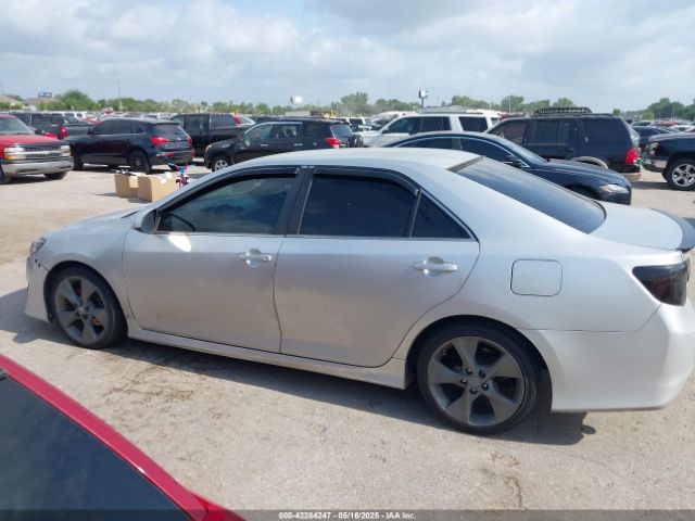 4T1BF1FK3EU335965 Toyota CAMRY SE