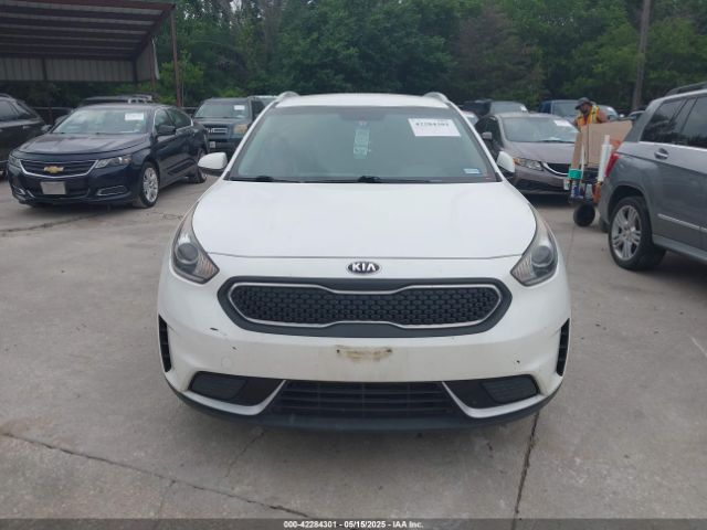 KNDCB3LC3H5060030 KIA NIRO LX