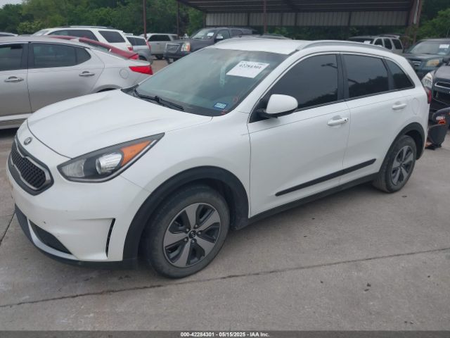 KNDCB3LC3H5060030 KIA NIRO LX