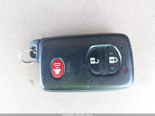 JTDKN3DU3E1810250 Toyota Prius