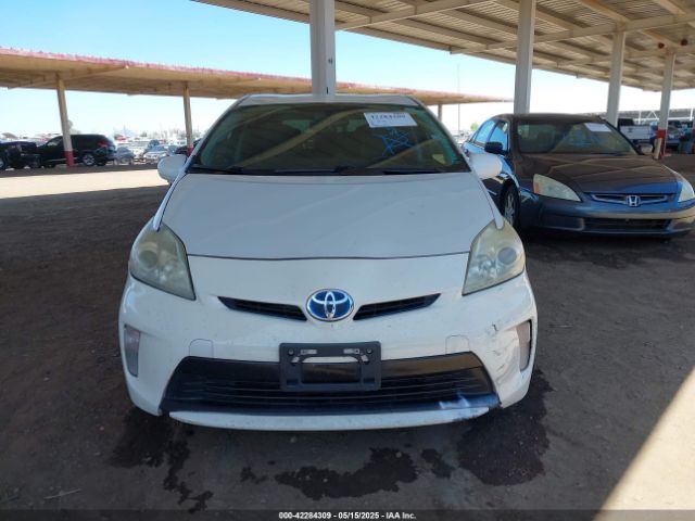 JTDKN3DU3E1810250 Toyota Prius