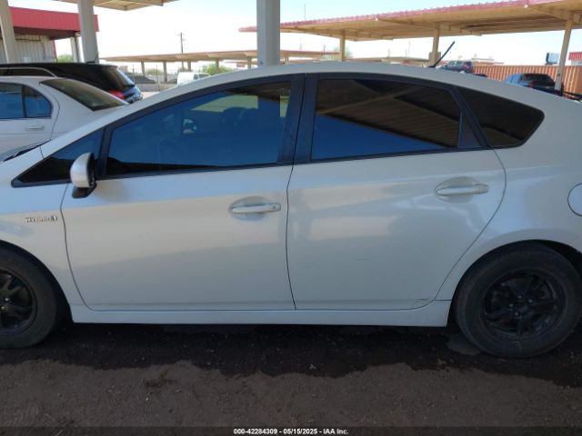JTDKN3DU3E1810250 Toyota Prius