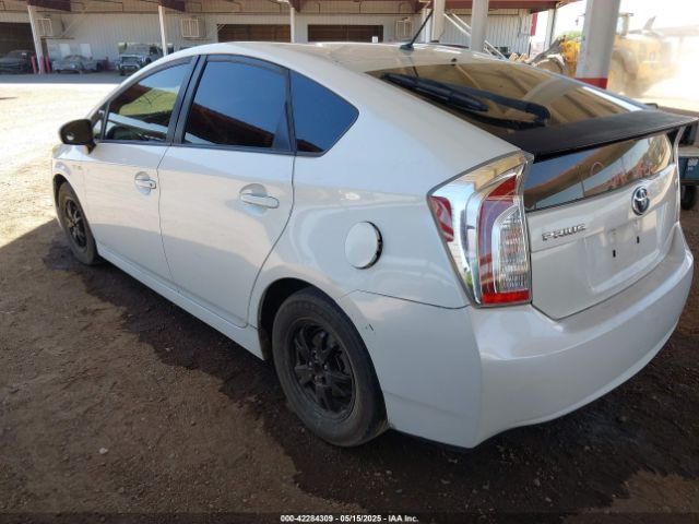 JTDKN3DU3E1810250 Toyota Prius