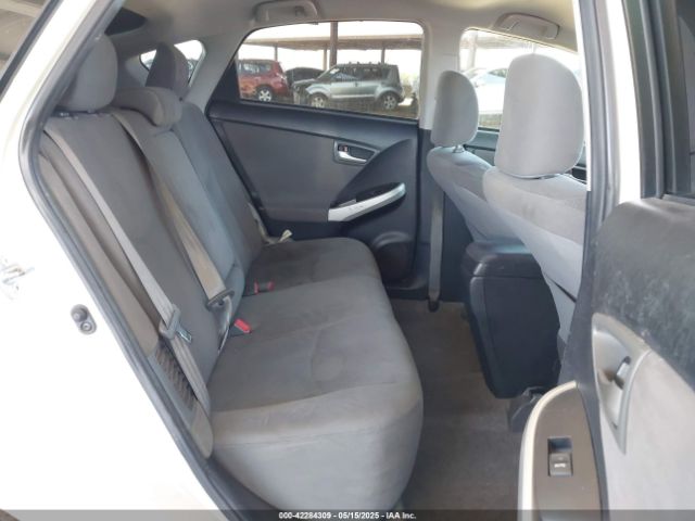 JTDKN3DU3E1810250 Toyota Prius