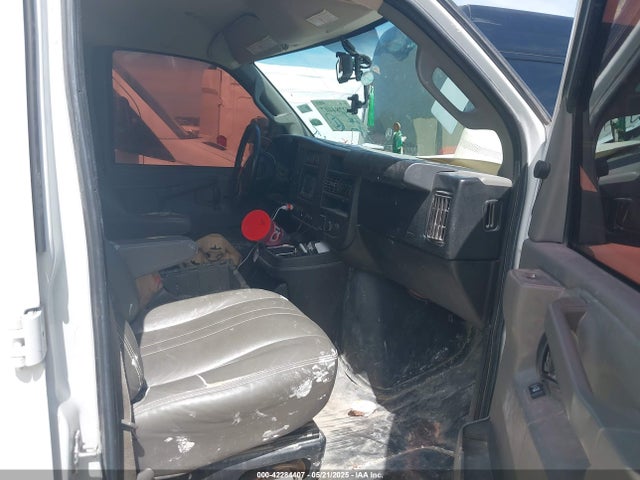 1GCWGAFF8H1183886 Chevrolet Express 2500 Work Van