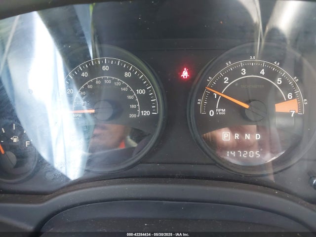 1C4NJPBA2FD386696 Jeep 2015