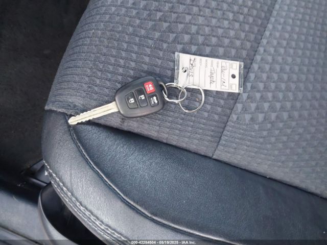 4T1BF1FK1EU820394 Toyota CAMRY SE