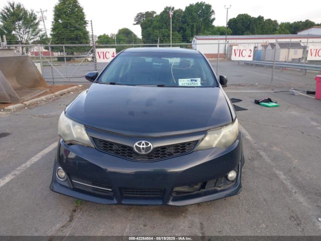 4T1BF1FK1EU820394 Toyota CAMRY SE