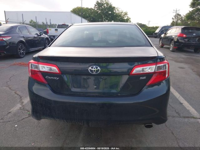 4T1BF1FK1EU820394 Toyota CAMRY SE