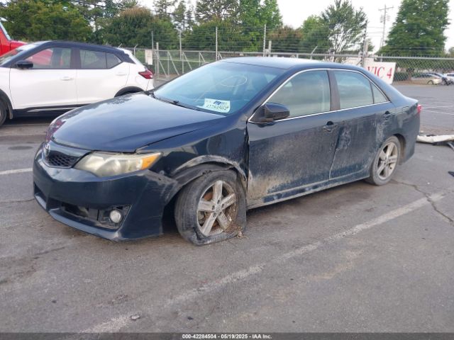 4T1BF1FK1EU820394 Toyota CAMRY SE