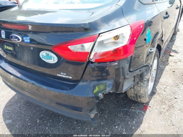 1FADP3F27EL297934 Ford FOCUS SE