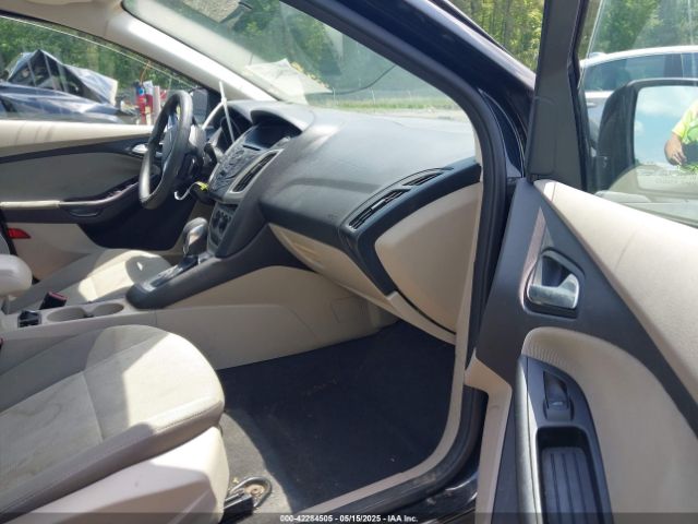 1FADP3F27EL297934 Ford FOCUS SE