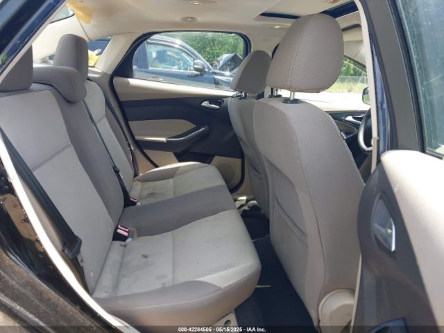 1FADP3F27EL297934 Ford FOCUS SE