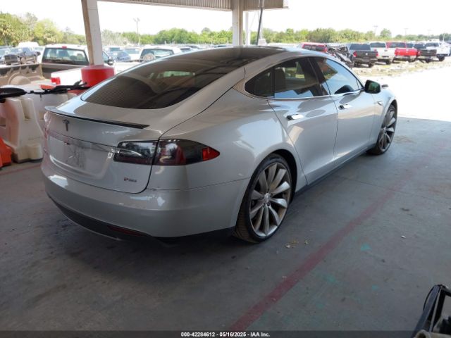 2013 TESLA MODEL S 5YJSA1DP6DFP07999 Photo 3