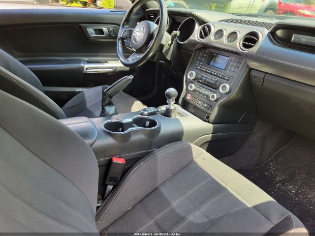1FA6P8CF9J5105490 Ford Mustang