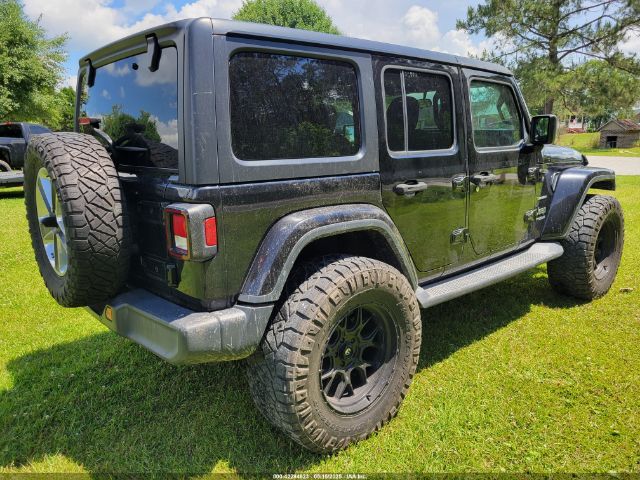 1C4HJXENXJW251085 Jeep WRANGLER UNLIMITED