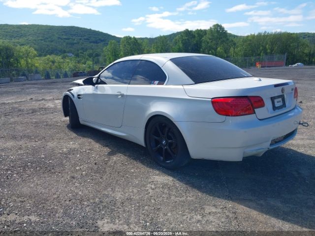 2011 BMW M3 WBSDX9C53BE783824 Photo 2
