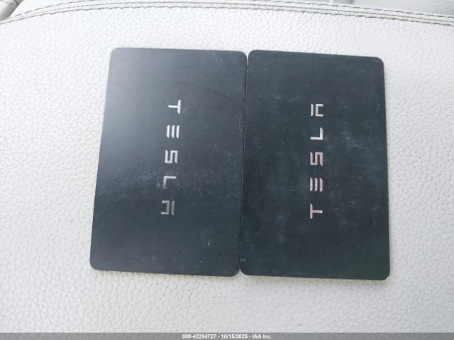 2022 TESLA MODEL Y 7SAYGDEE1NF354678 Photo 10