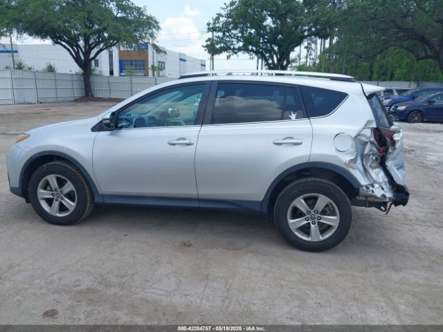 2T3WFREV7FW199456 Toyota Rav4 Xle