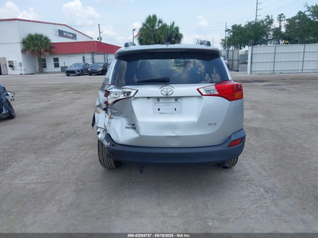 2T3WFREV7FW199456 Toyota Rav4 Xle