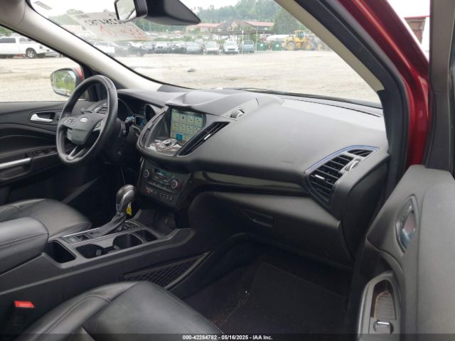 1FMCU9J97KUC29706 Ford Escape Titanium
