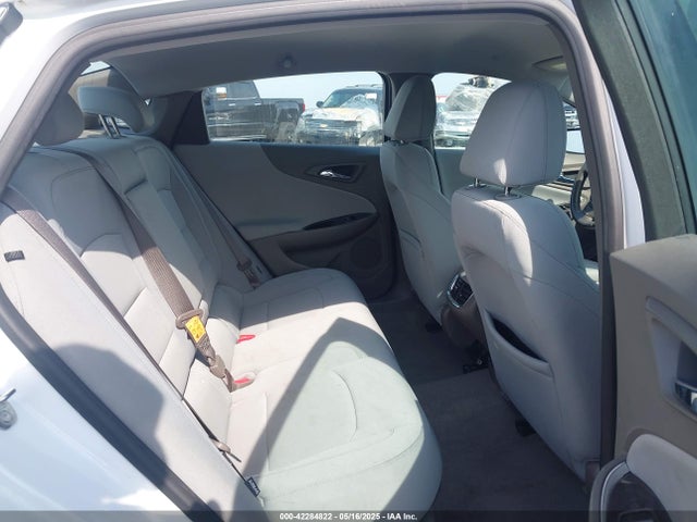 1G1ZE5ST0HF191949 Chevrolet MALIBU 1LT