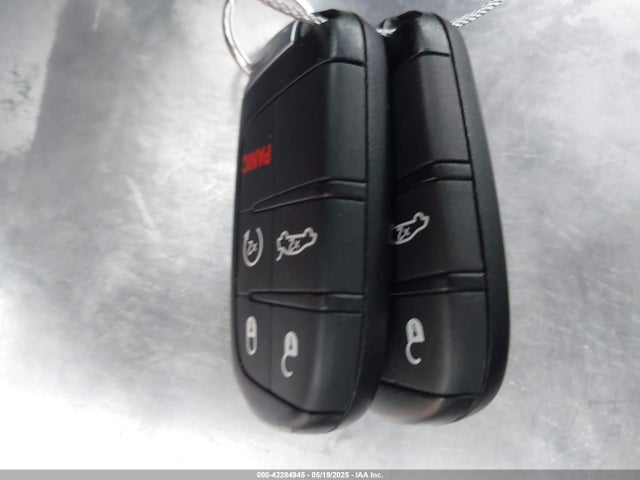 2C3CCAGG1FH923044 Chrysler 300 300s