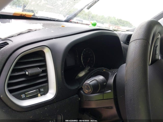 ZACNJBAB1LPL33916 Jeep Renegade Sport 4x4