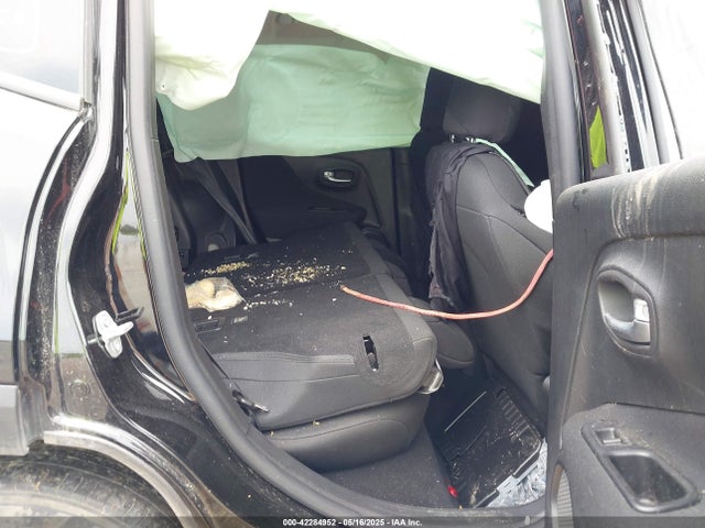 ZACNJBAB1LPL33916 Jeep Renegade Sport 4x4