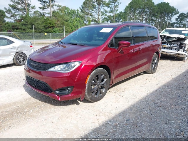 Chrysler Pacifica Touring Plus 2019 2C4RC1FG6KR532127 Image 2
