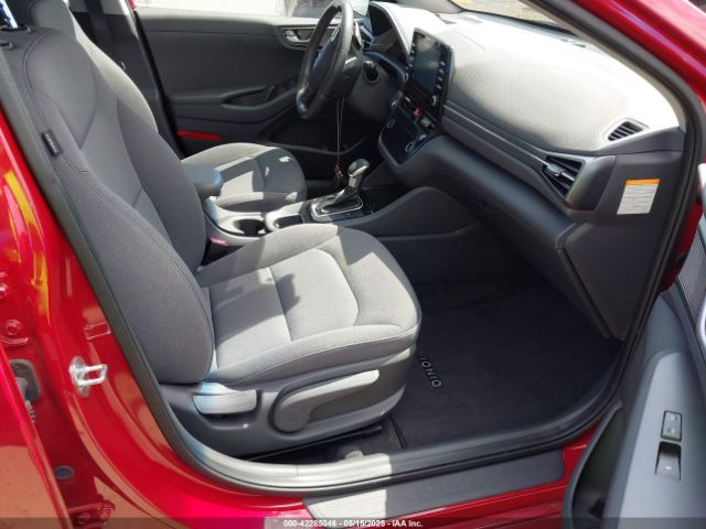 KMHC75LCXLU215373 Hyundai Ioniq Hybrid Se
