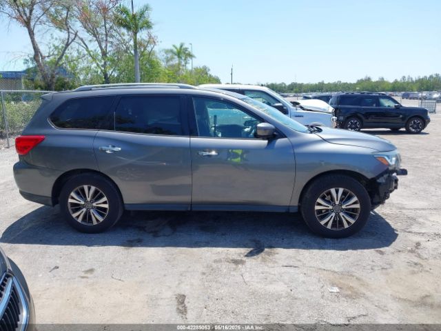 5N1DR2MN2KC595357 Nissan Pathfinder Sv