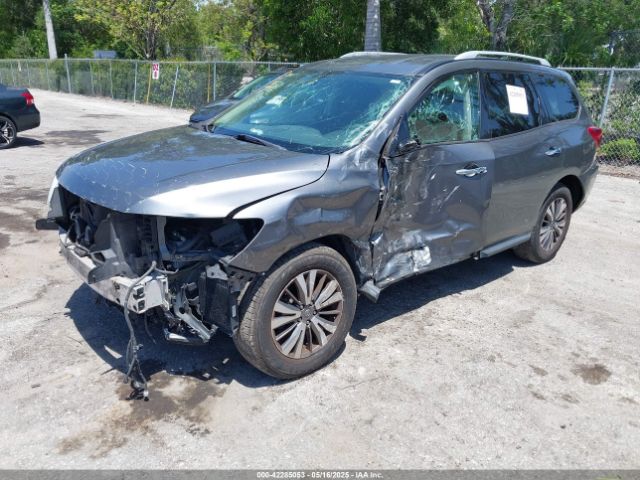 5N1DR2MN2KC595357 Nissan Pathfinder Sv