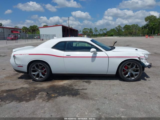 2C3CDZAG4HH572900 Dodge Challenger Sxt Plus