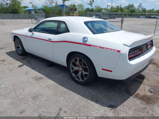 2C3CDZAG4HH572900 Dodge Challenger Sxt Plus