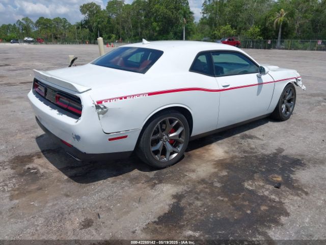 2C3CDZAG4HH572900 Dodge Challenger Sxt Plus