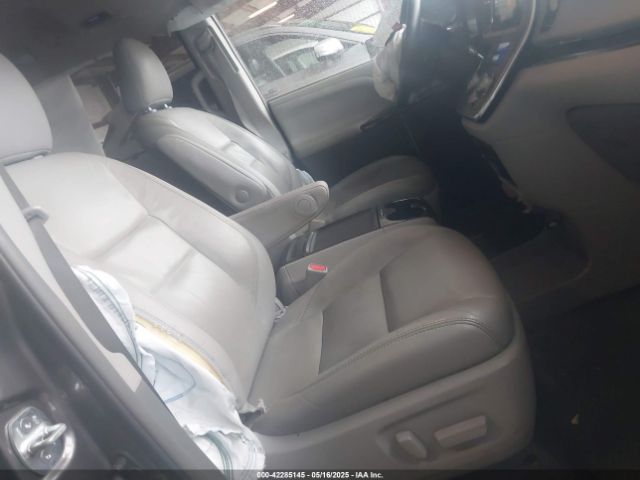 2016 TOYOTA SIENNA 5TDYK3DC7GS763658 Photo 4