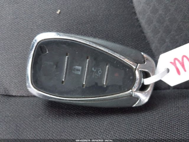 2019 CHEVROLET MALIBU 1G1ZD5STXKF136256 Photo 10