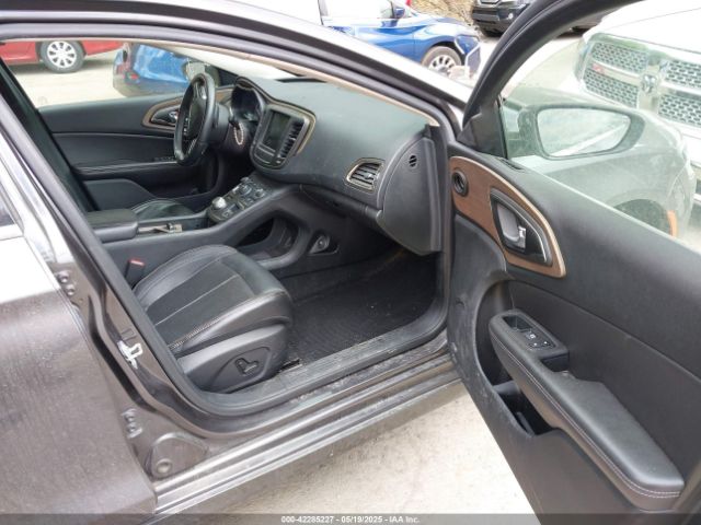 1C3CCCEG4FN512713 Chrysler 200 C