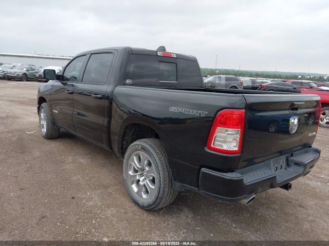 2023 RAM 1500 1C6SRFFT3PN645572 Photo 2