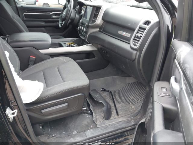 2023 RAM 1500 1C6SRFFT3PN645572 Photo 4
